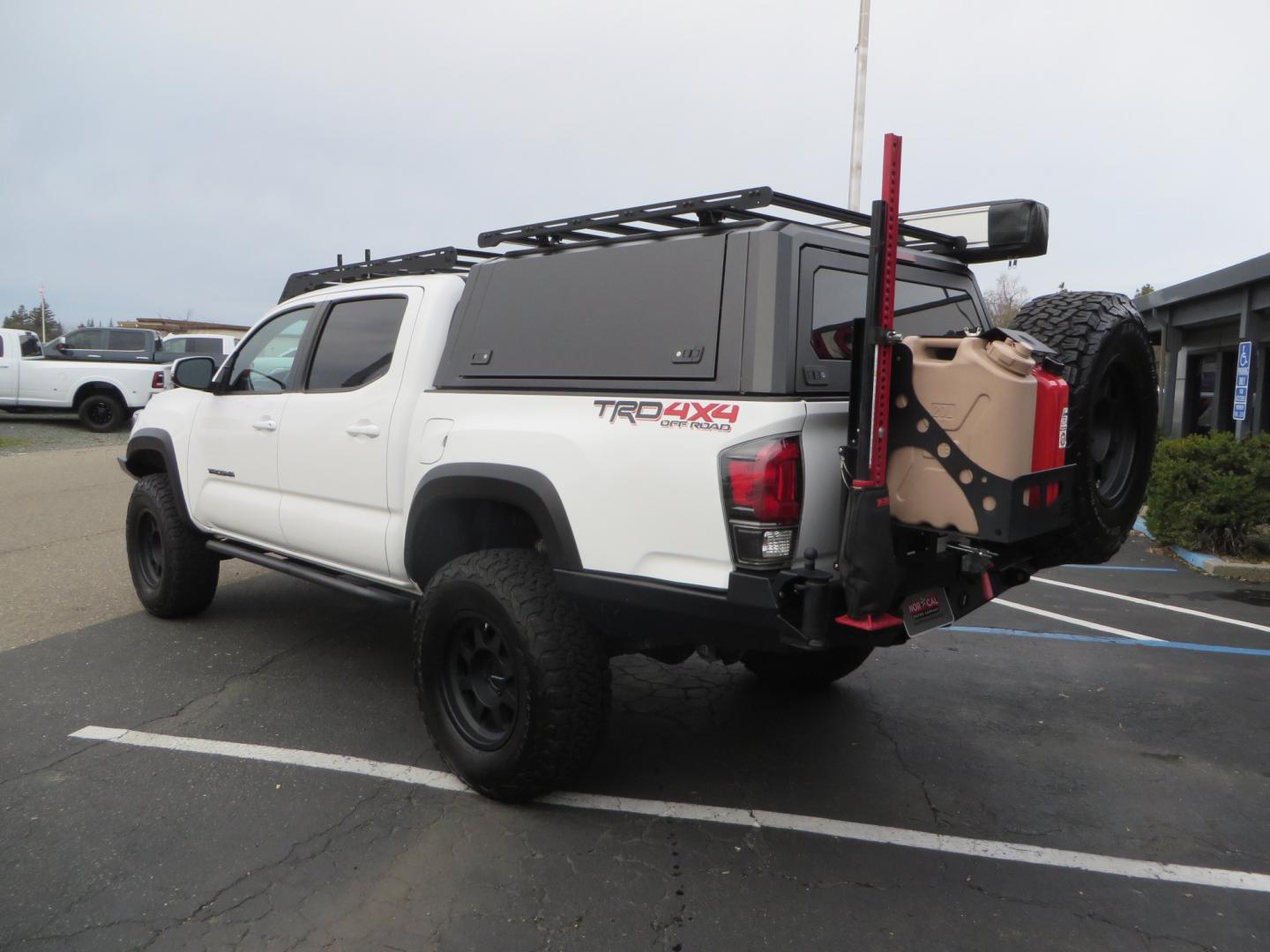 2016 White /GREY Toyota Tacoma TRD OFF-ROAD Double Cab Long Bed V6 6AT 4WD (3TMCZ5AN3GM) with an 3.5L engine, automatic transmission, located at 2630 Grass Valley Highway, Auburn, CA, 95603, (530) 508-5100, 38.937893, -121.095482 - Looking for the ultimate overlanding vehicle. Look no further than this purpose built Tacoma set up for all of your adventures. - Photo#6